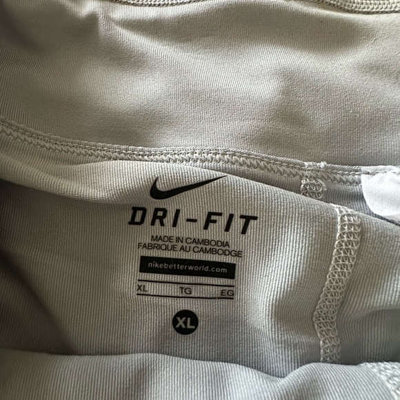 NIKE Gray Silver Tennis Skirt XL X-large Active Tulle - Picture 4 of 9